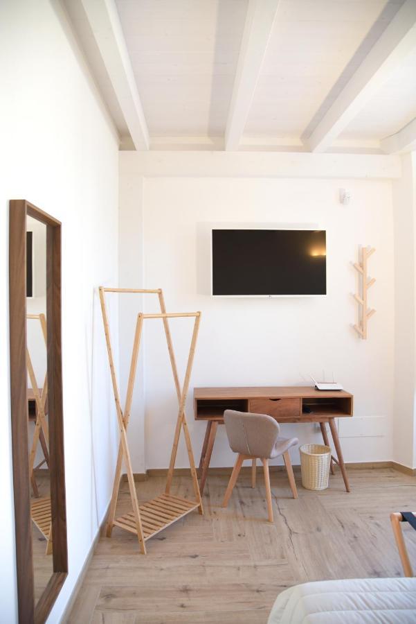 Serenity Apulian Rooms Trepuzzi ภายนอก รูปภาพ
