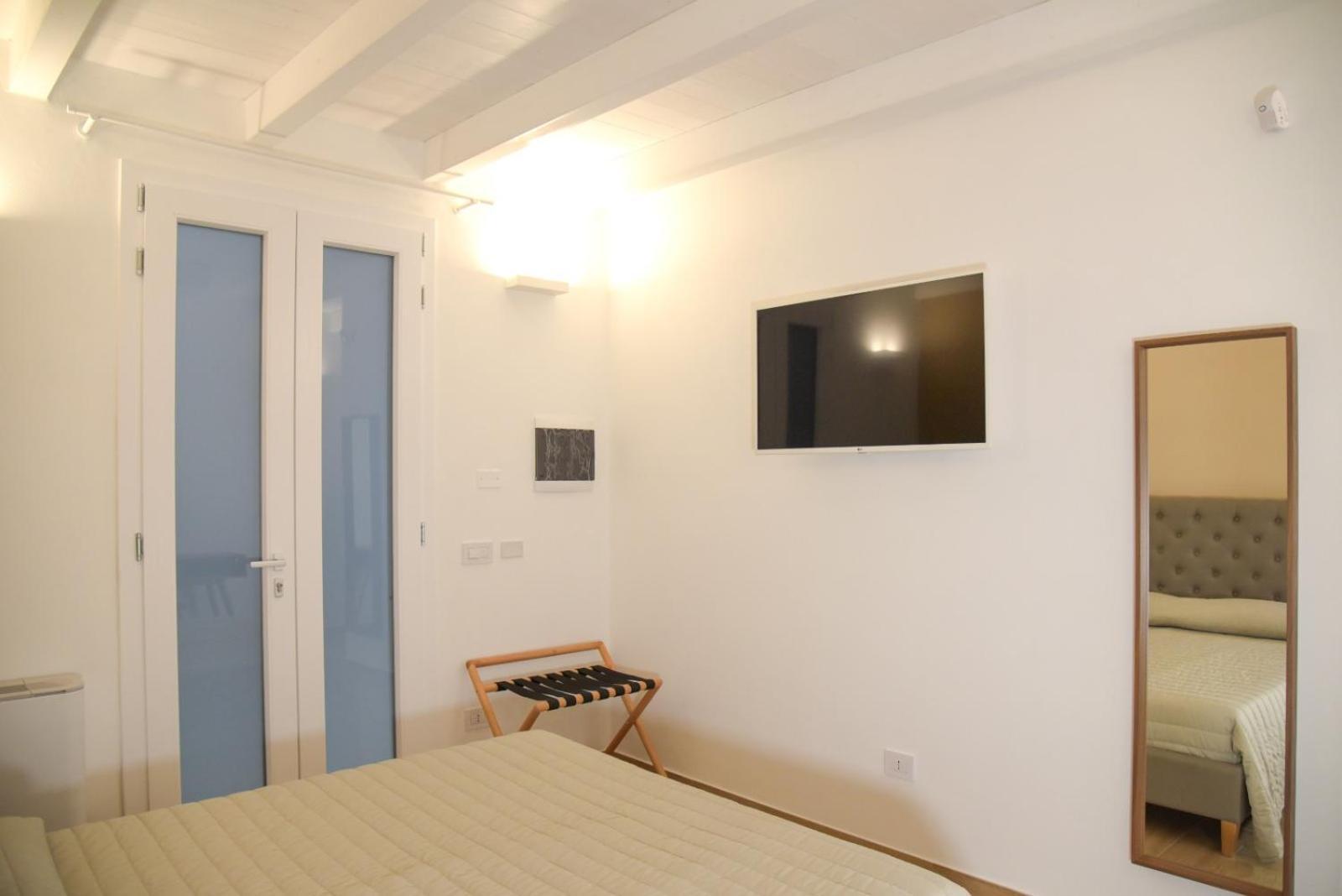 Serenity Apulian Rooms Trepuzzi ภายนอก รูปภาพ